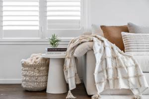 Кровать или кровати в номере Sanctuary Splash Getaway