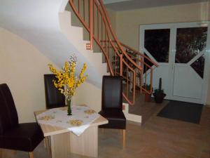 Posezení v ubytování Hotel & Pension Aßmann