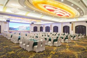 Φωτογραφία από το άλμπουμ του Country Garden Phoenix Hotel Xinhui Jiangmen σε Xinhui +180 φωτογραφίες
