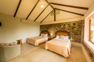 Gallery image of Karahe Beach Hotel in Manuel Antonio