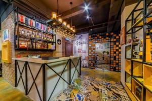 Ο χώρος του lounge ή του μπαρ στο Shang Pin Holiday Inn