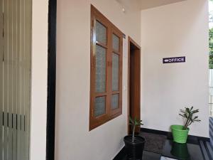 Fotografie z fotogalerie ubytování Rajadhani Apartment v destinaci Karunāgapalli