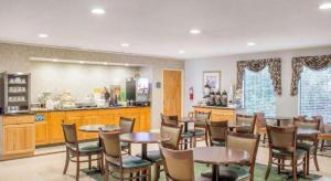 El lounge o bar de Econo Lodge Raleigh near Walnut Creek Amphitheatre