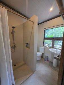 Ένα μπάνιο στο La Petite Ferme, Le Pavillon