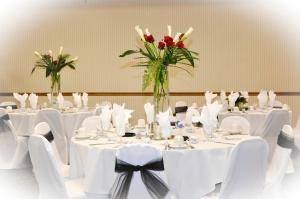Restaurace v ubytování Tawas Bay Beach Resort & Conference Center + 82 fotografií