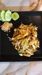 Đồ ăn tại/gần nhà gỗ