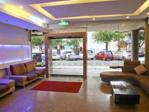 Χώρος καθιστικού στο Royal Hotel