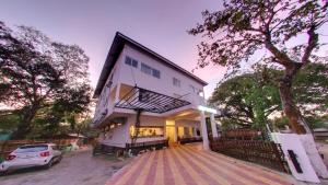 El edificio en el que está el hotel