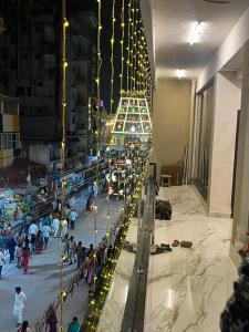 Επισκέπτες που μένουν στο HOTEL SVR grand