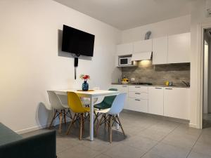 Η κουζίνα ή μικρή κουζίνα στο Sisan Family Resort