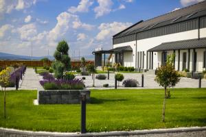 Κήπος έξω από το Hungaro Residence