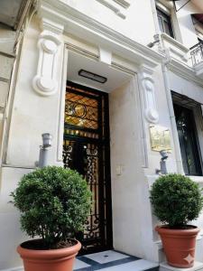 Η πρόσοψη ή η είσοδος του The Address by Maestro +12 φωτογραφίες