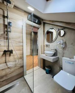 Ένα μπάνιο στο Old Stone Hotel Skopje +37 φωτογραφίες