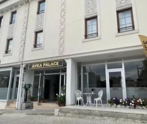 Tòa nhà nơi khách sạn tọa lạc