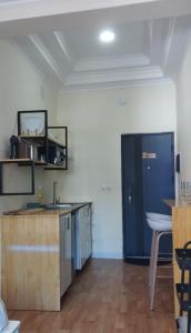 Nhà bếp/bếp nhỏ tại Mutamba City View Apartment