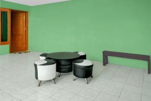 Φωτογραφία από το άλμπουμ του Hotel O Sagara Homestay Rungkut στη Σουραμπάγια