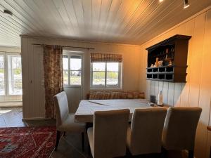 TV a/nebo společenská místnost v ubytování Beitotind 1504