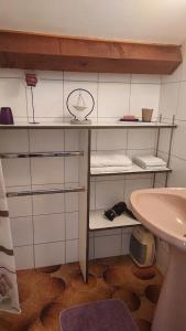 Φωτογραφία από το άλμπουμ του Maison charmante à Plan-de-Baix avec vue montagne. σε Plan-de-Baix