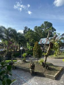 Κήπος έξω από το Umah Aget