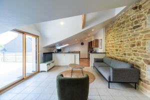 Χώρος καθιστικού στο Grande maison familiale avec jardin parking et jeux