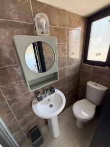 Un baño de Cozy Getaway in Central Lefkoa