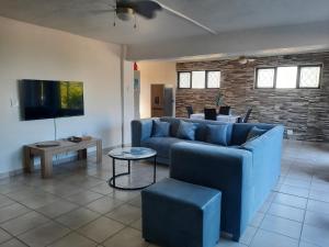 Et tv og/eller underholdning på 639 Palm Beach