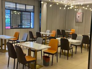 Un lugar para sentarse en Huanman Hotel Ningyuan Shundi Plaza Branch