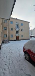 Luxury 3-bedroom apartment for up to 6 people in the city center v zimě