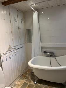 Koupelna v ubytování Jularpscity + 47 fotografií