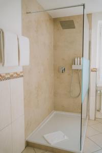 Un baño de KAROLINGERHOF - Mosel