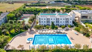 Bazén v ubytování Calanca Apulian Residence nebo v jeho okolí