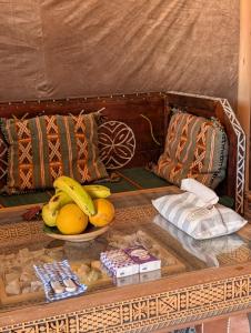 Jídlo v luxury tent nebo okolí