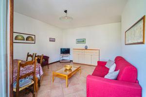 Телевизор и/или развлекательный центр в Villa Roberta Lucca Centro