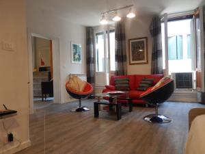 A seating area at Apartment Camilla
