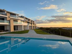 Swimmingpoolen hos eller tæt på Vale Atlantico - BY SCH - E