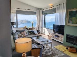 Et tv og/eller underholdning på La Casa Del Sol Villa Aegina