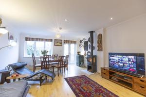 Et tv og/eller underholdning på The Fairways Retreat