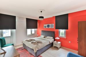 En eller flere senge i et værelse på Melissas Suites Lara + 289 billeder