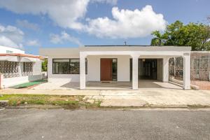 Hoone, kus puhkemaja asub