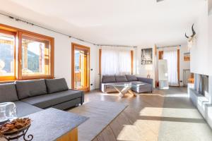 Et opholdsområde på Hostdomus - Urban Villa + 35 billeder