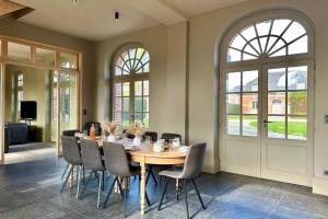 Istumisnurk majutusasutuses La Maison du Château-Confort Premium-Famille-WIFI