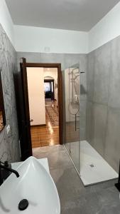 Ένα μπάνιο στο B&B Angelo e Graziella