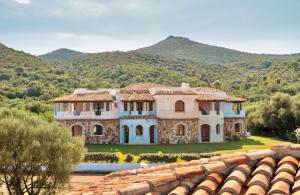 Un paisaje natural cerca del apartahotel