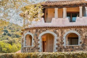 El edificio en el que está el apartahotel