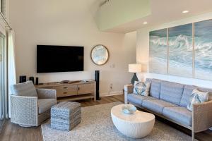 Et tv og/eller underholdning på Pali Ke Kua #215