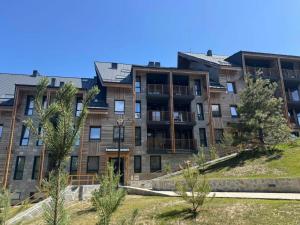 Το κτήριο όπου στεγάζεται  το διαμέρισμα