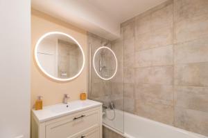 Ένα μπάνιο στο Charmant studio au cœur de Saint-Brieuc