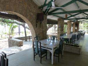 Nhà hàng/khu ăn uống khác tại Manoribel