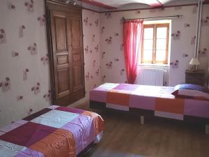 Fotografie z fotogalerie ubytování Gîte in logement complet - 11 personnes - max 15, sous réserve v destinaci Varennes-Saint-Honorat