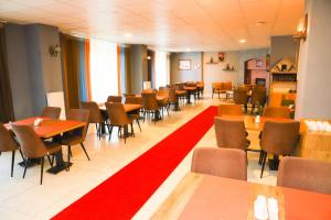 Χώρος καθιστικού στο Kars Atapark Hotel +11 φωτογραφίες